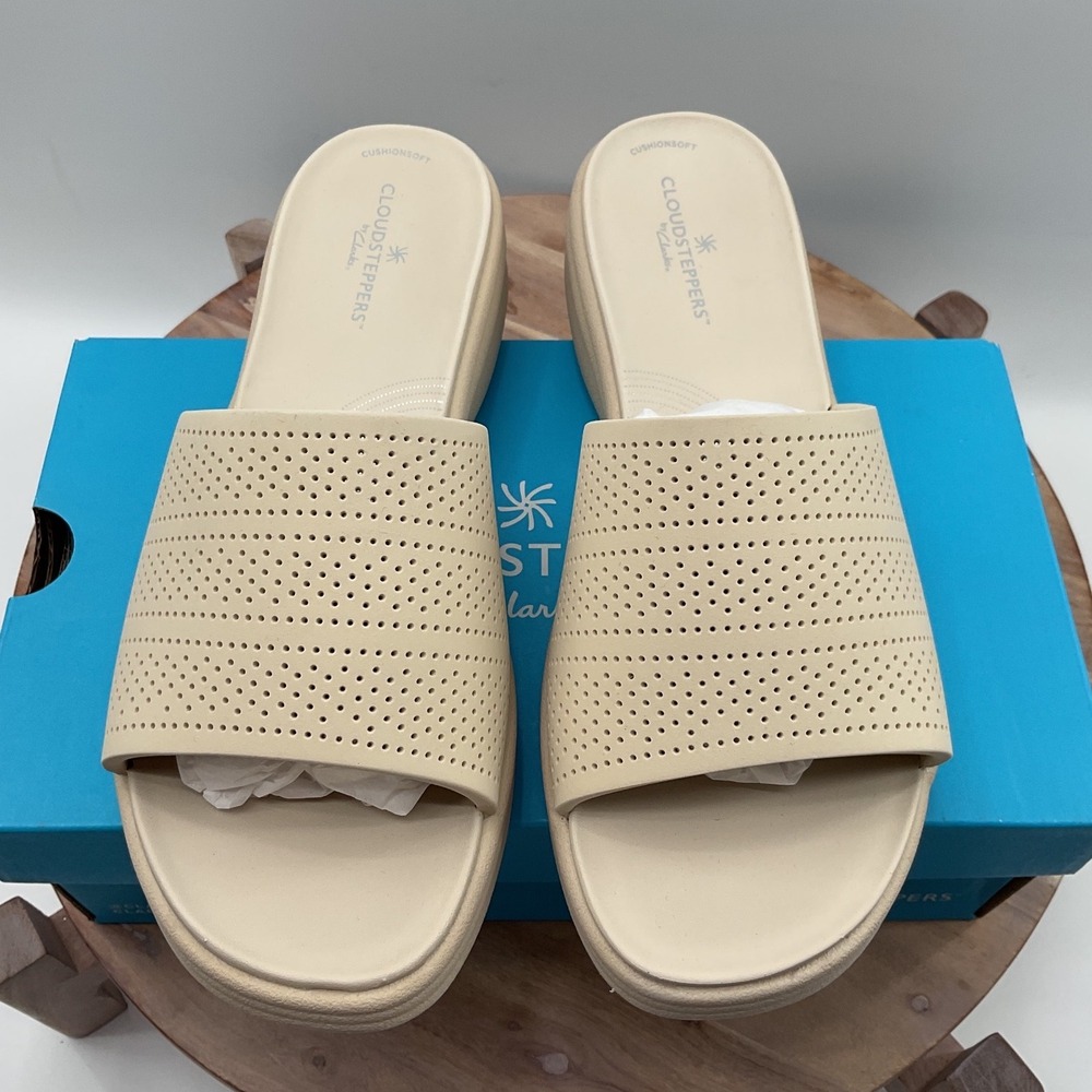 Clarks Cloudsteppers Drift Twist Sandal Womens 9 Wide Perforated Slide Beige